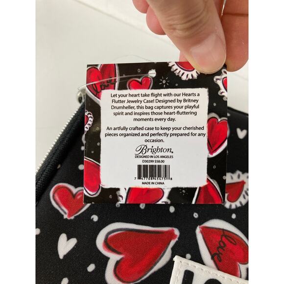 BRIGHTON NWT BLACK RED CANVAS HEART PRINT TRAVEL JEWLERY BOX - Picture 3 of 16